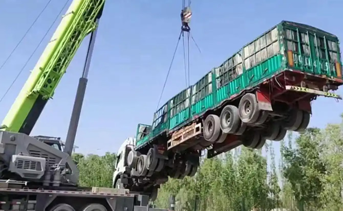 凤泉区道路脱困救援案例